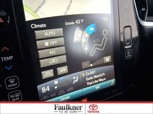 Certified 2018 Toyota Prius Four image 14