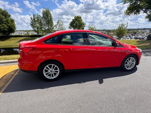 Used 2016 Ford Focus SE FWD image 39