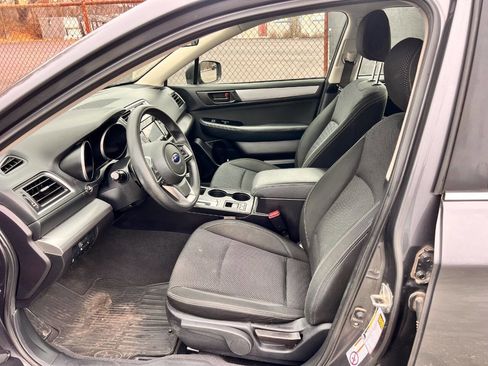 Used 2018 Subaru Outback 2.5i image 12