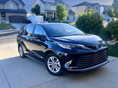 Used 2025 Toyota Sienna Limited