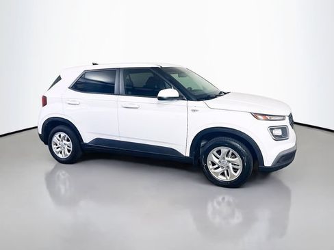 Used 2021 Hyundai Venue SE FWD image 23