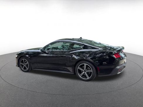 Used 2024 Ford Mustang Premium image 10