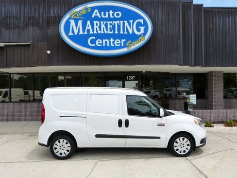 Used 2020 RAM ProMaster City Tradesman SLT FWD image 4