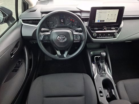 Used 2024 Toyota Corolla LE image 11