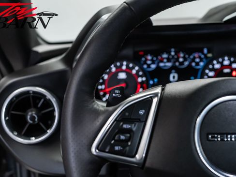 Used 2017 Chevrolet Camaro SS image 35