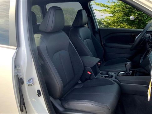 New 2025 Subaru Forester Touring image 11