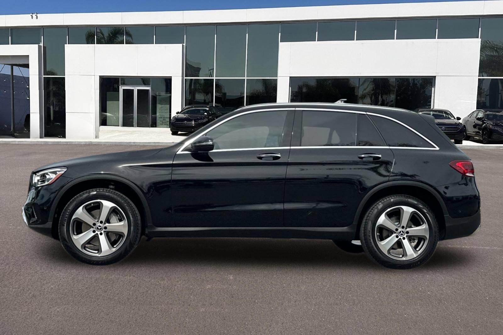 Used 2022 Mercedes-Benz GLC 300 image 6