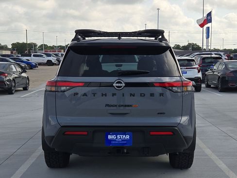Used 2025 Nissan Pathfinder Rock Creek image 5