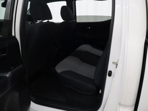Used 2020 Toyota Tacoma TRD Sport RWD image 26