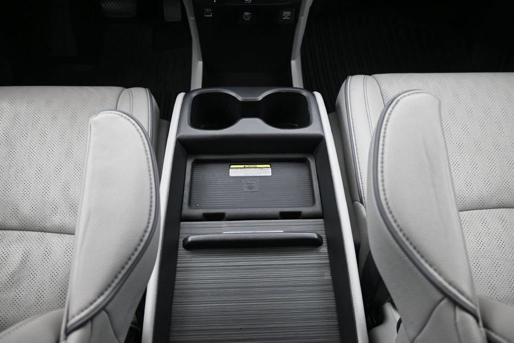 Used 2024 Honda Odyssey Elite image 28