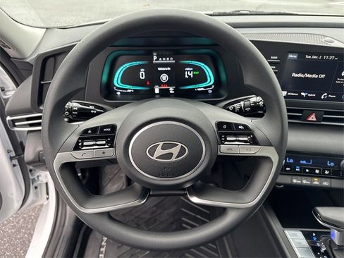 New 2026 Hyundai Elantra Blue image 23