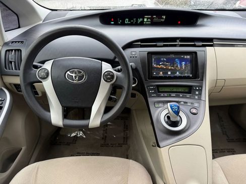 Used 2011 Toyota Prius Two image 16