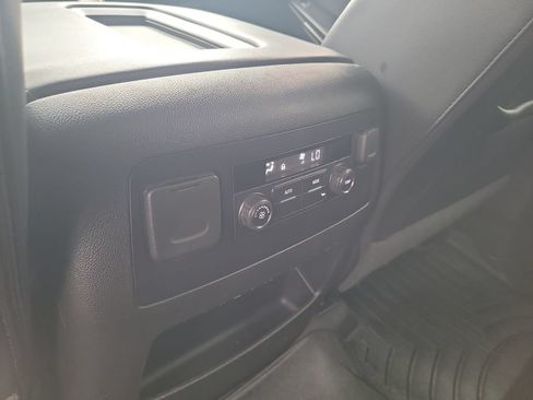 Used 2019 Chevrolet Tahoe LT RWD image 24