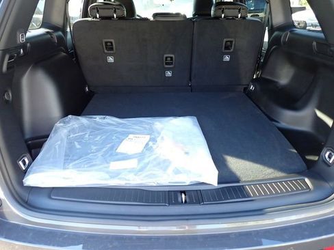 New 2025 Jeep Grand Cherokee Altitude AWD/4WD image 4