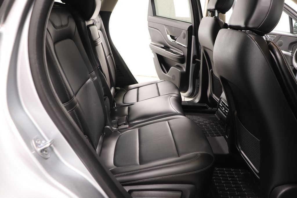 Used 2024 Lincoln Corsair Grand Touring AWD/4WD image 31