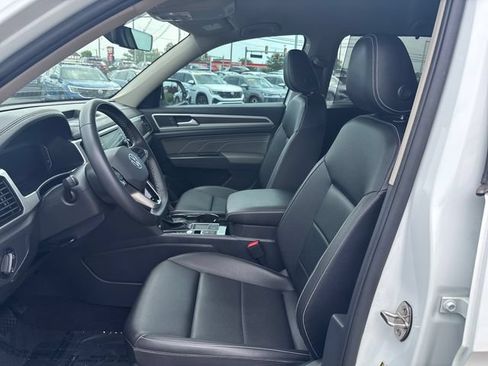 Used 2023 Volkswagen Atlas SE FWD image 11