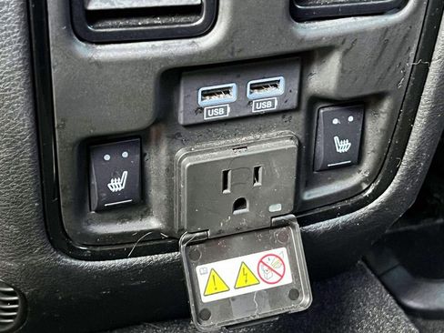 Used 2023 Dodge Durango GT image 14