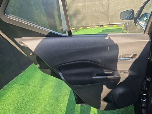 Used 2022 Nissan Kicks SV FWD image 29