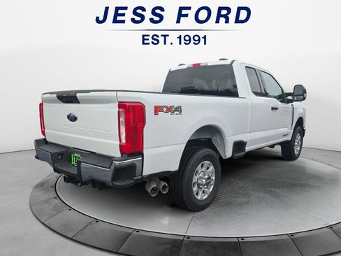 Used 2024 Ford F350 XLT w/ FX4 Off-Road Package image 5