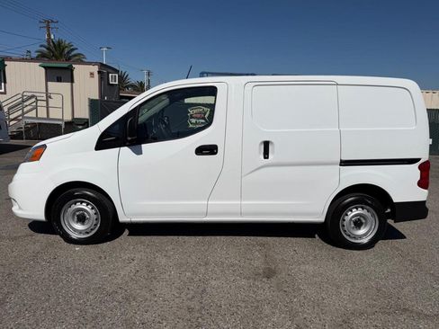 Used 2021 Nissan NV200 S FWD image 10