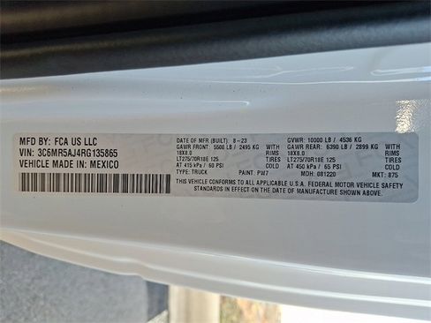 Used 2024 RAM 2500 Tradesman w/ Chrome Appearance Group image 26