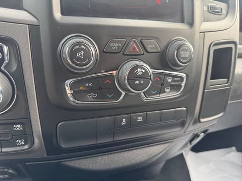 Used 2019 RAM 1500 Express w/ Wheel & Sound Group AWD/4WD image 21