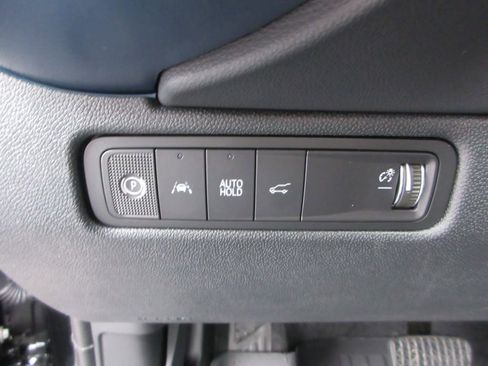 New 2026 Chevrolet Equinox EV LT w/ Convenience Package II image 24