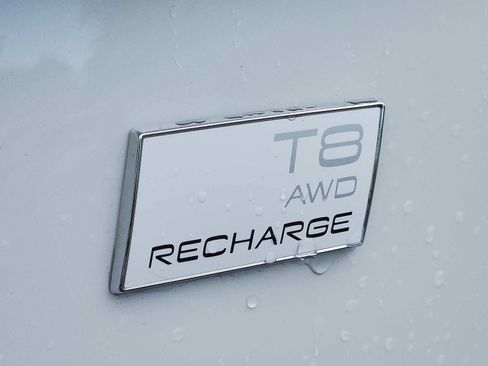 Certified 2024 Volvo XC90 T8 Plus w/ Protection Package Premier AWD/4WD image 29