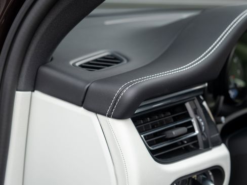 New 2026 Porsche Macan GTS image 19