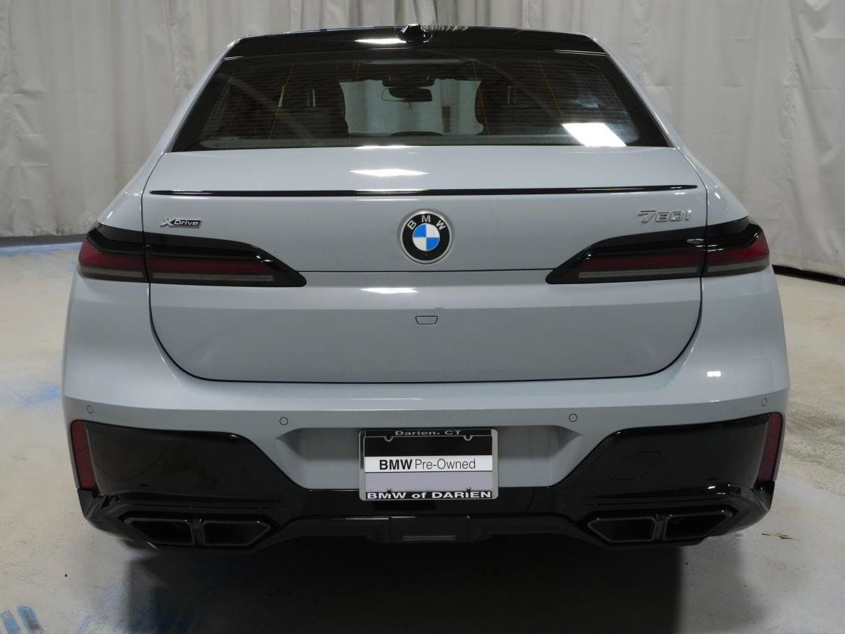 Used 2024 BMW 760i xDrive w/ Executive Package AWD/4WD image 23