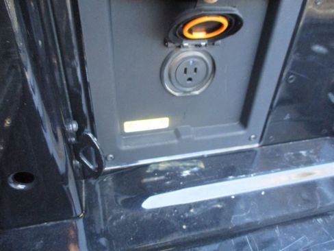 Used 2023 Ford F150 XLT w/ Equipment Group 302A High image 17