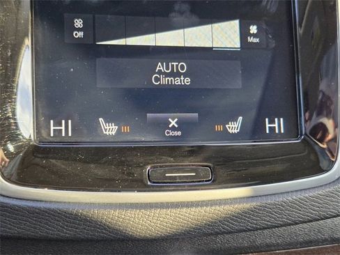 Used 2019 Volvo XC90 T6 Momentum w/ Advanced Package image 29