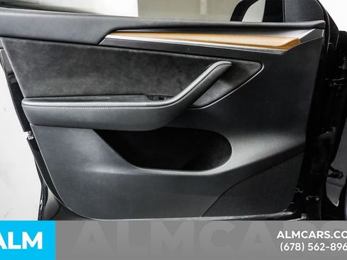 Used 2023 Tesla Model Y Performance image 44