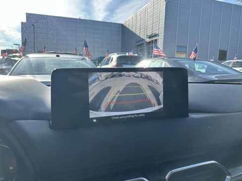 Used 2021 MAZDA CX-5 Touring image 17