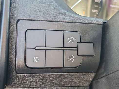 Used 2025 RAM ProMaster 2500 w/ Convenience Group FWD image 17