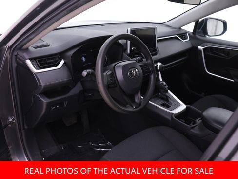Certified 2023 Toyota RAV4 LE AWD/4WD image 3