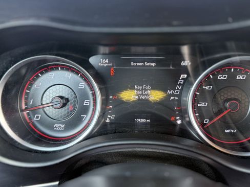 Used 2018 Dodge Charger SXT image 22