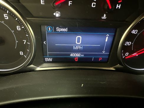 Used 2023 GMC Terrain SLE w/ Driver Convenience Package AWD/4WD image 17
