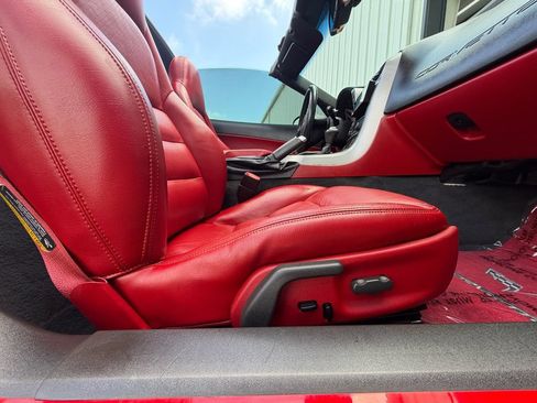 Used 2005 Chevrolet Corvette Coupe w/ Preferred Equipment Group RWD image 32