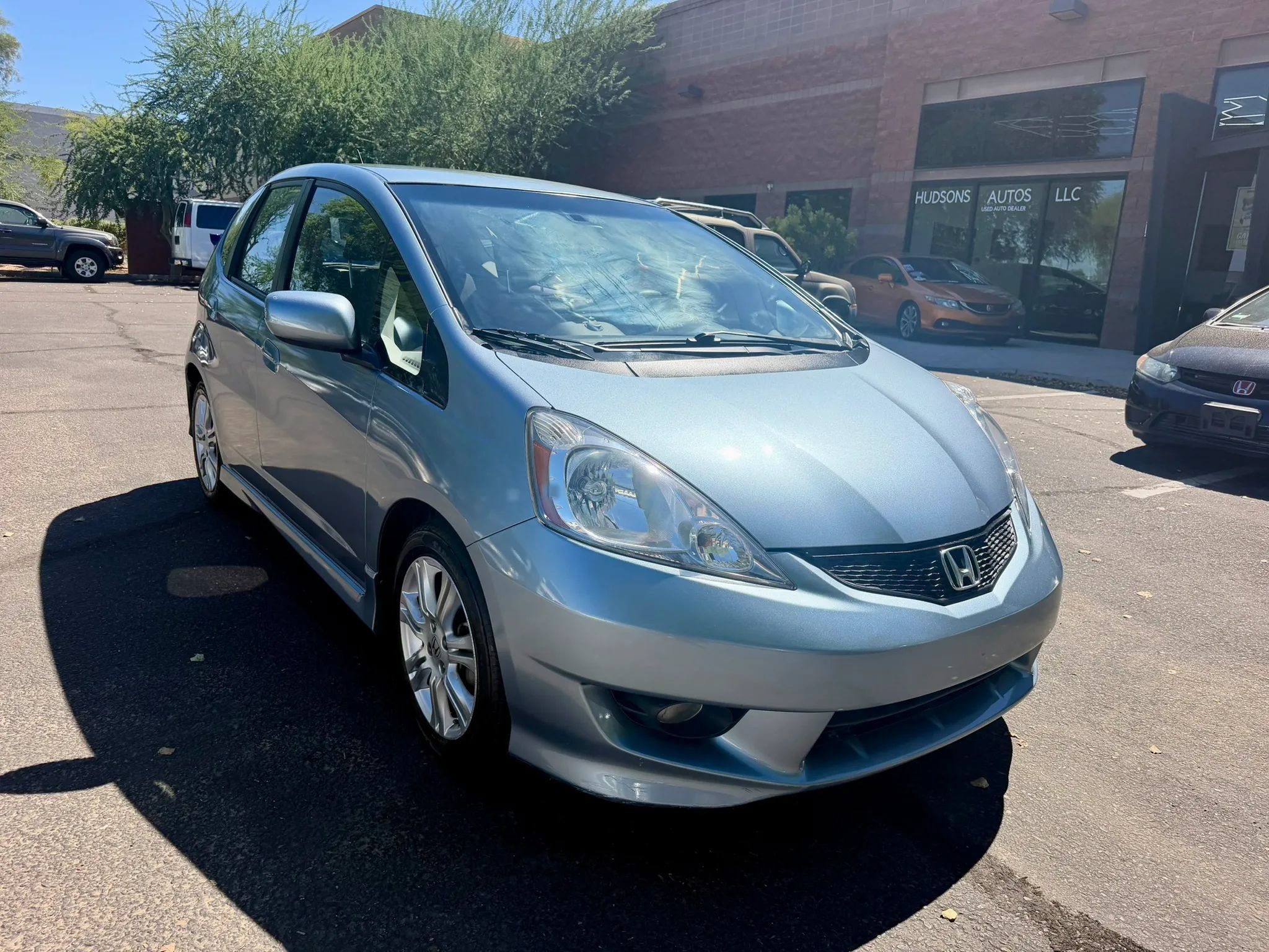Used 2011 Honda Fit Sport image 3