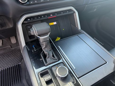 Used 2023 Toyota Tundra Platinum image 22