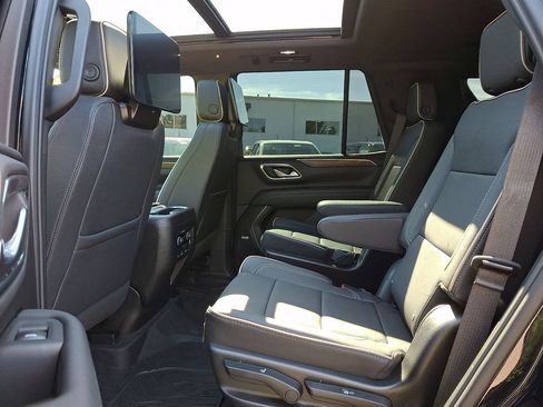 Certified 2023 Chevrolet Tahoe Premier w/ Premium Package 2 AWD/4WD image 11