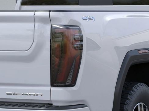 New 2025 GMC Sierra 3500 Denali Ultimate AWD/4WD image 11