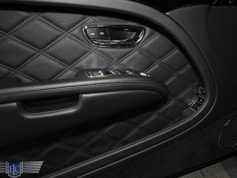 Used 2013 Bentley Mulsanne RWD image 15