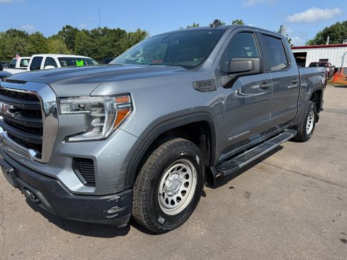 Used 2019 GMC Sierra 1500 4x4 Crew Cab w/ Convenience Package image 9