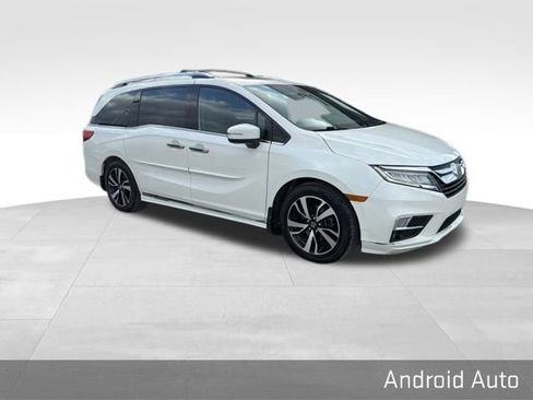 Used 2018 Honda Odyssey Elite image 2