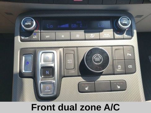Used 2024 Hyundai Palisade SEL FWD image 6