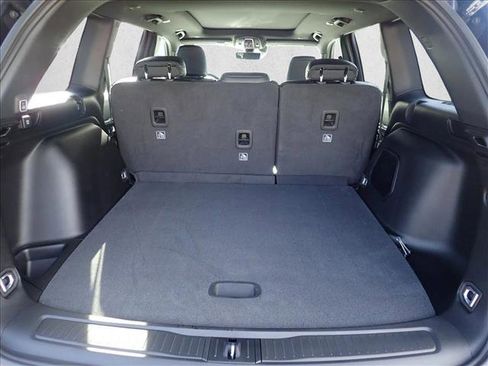 New 2026 Jeep Grand Cherokee Limited w/ Luxury Tech Group II image 8