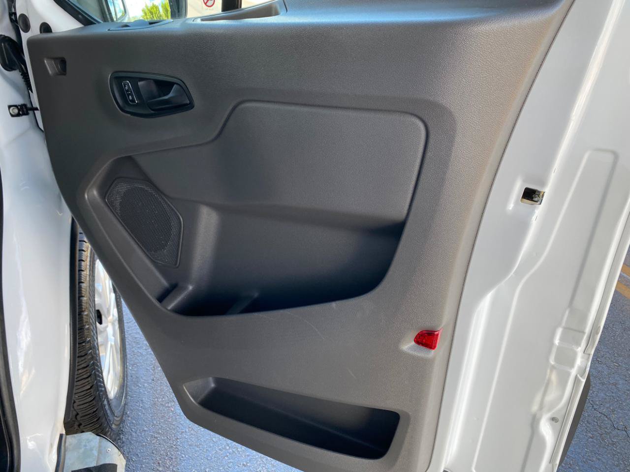 Used 2025 Ford Transit 250 Low Roof w/ Exterior Upgrade Package RWD image 29