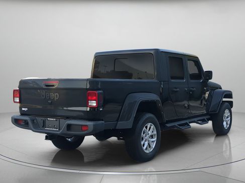 Used 2023 Jeep Gladiator Sport AWD/4WD image 40